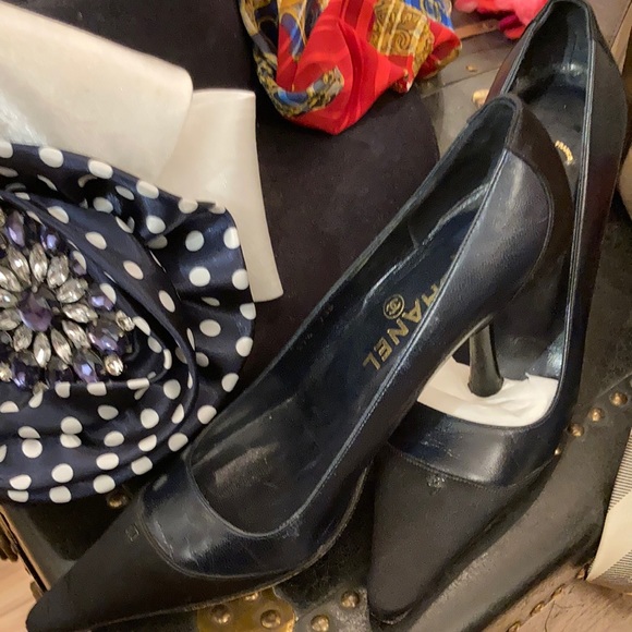 Chanel heels - Picture 1 of 6